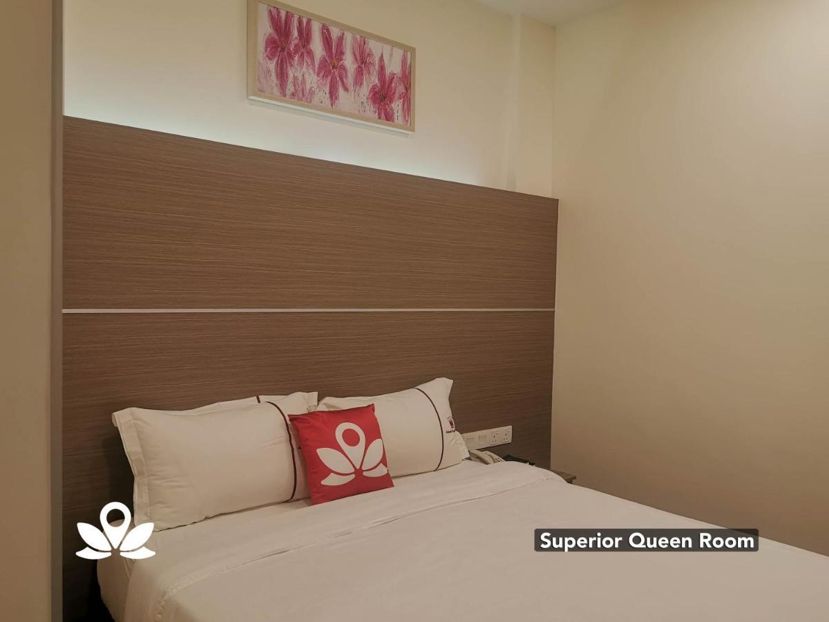 بينتولو Zen Rooms Ambassador Residence المظهر الخارجي الصورة