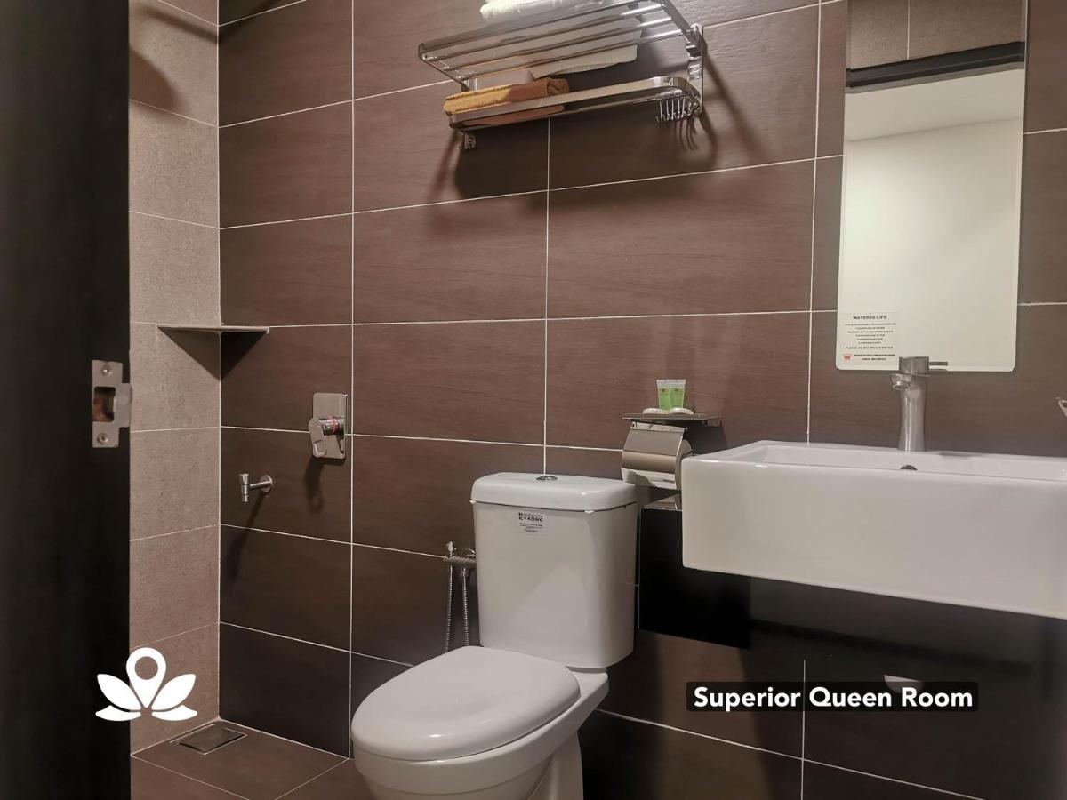 بينتولو Zen Rooms Ambassador Residence المظهر الخارجي الصورة
